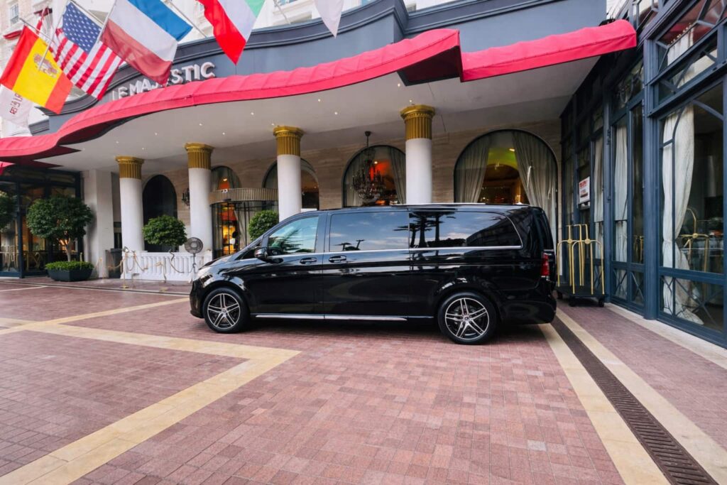 chauffeur prive cannes mise a disposition mercedes classe v hotel majestic luxe